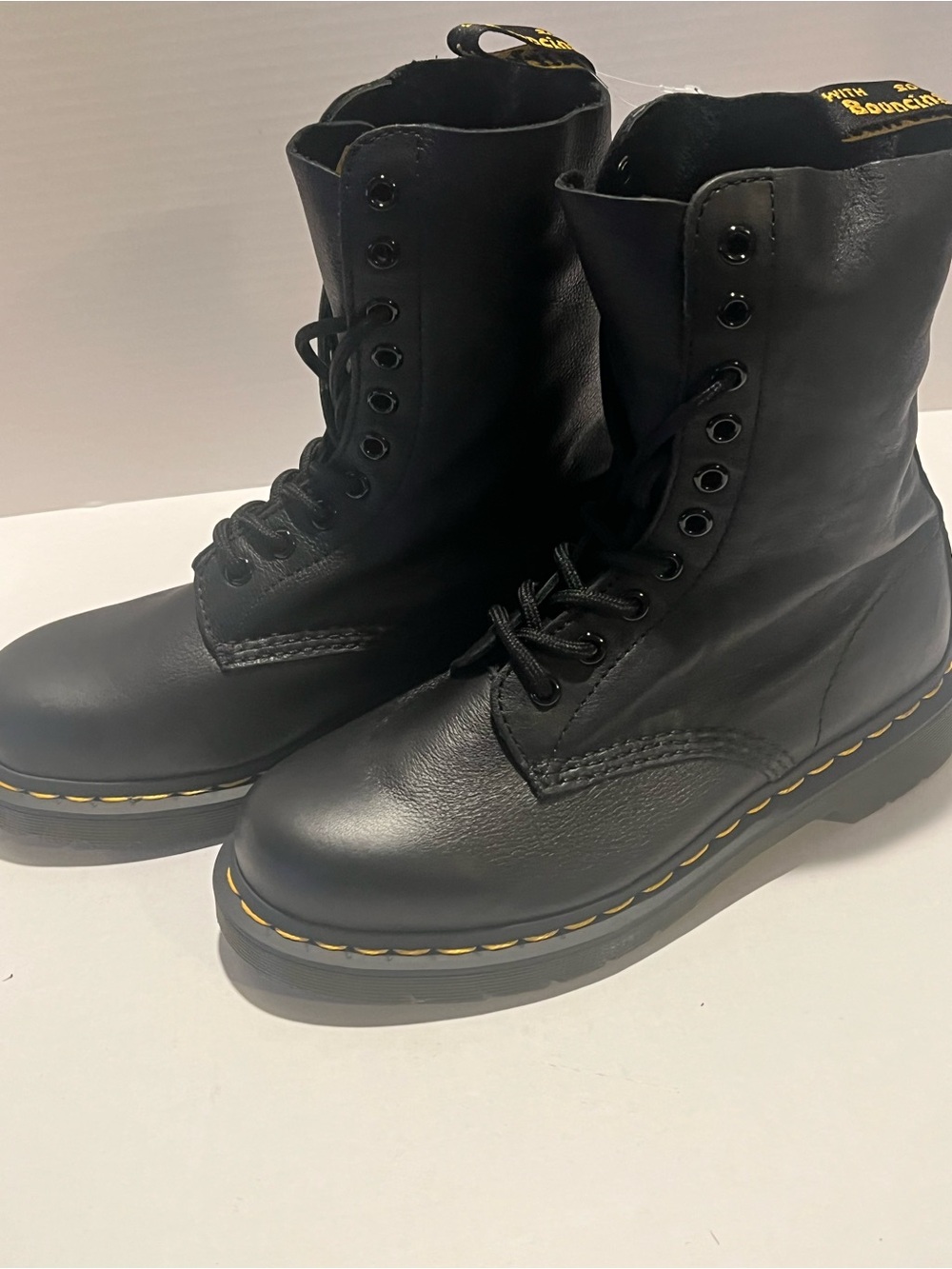 Dr. Martens 1490 Virginia black leather 10-eye boots Size W7